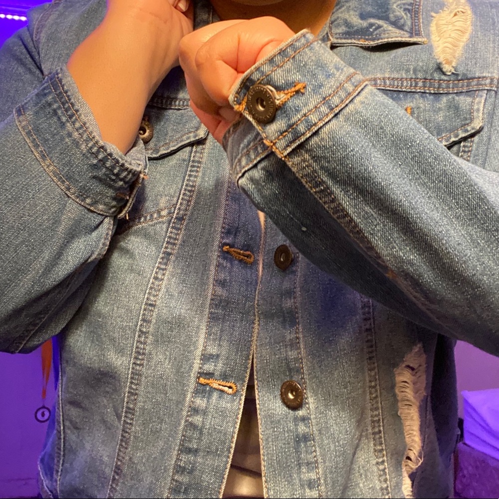Denim Ripped Jacket - Picture 3 of 5